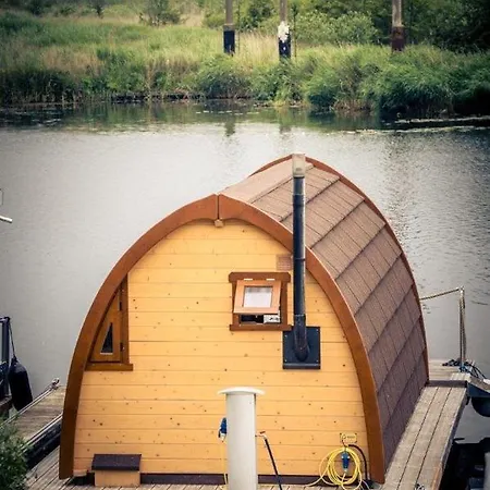 Schwimmpod An Der Peene Anklam Exterior photo