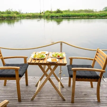 Schwimmpod An Der Peene Anklam Exterior photo