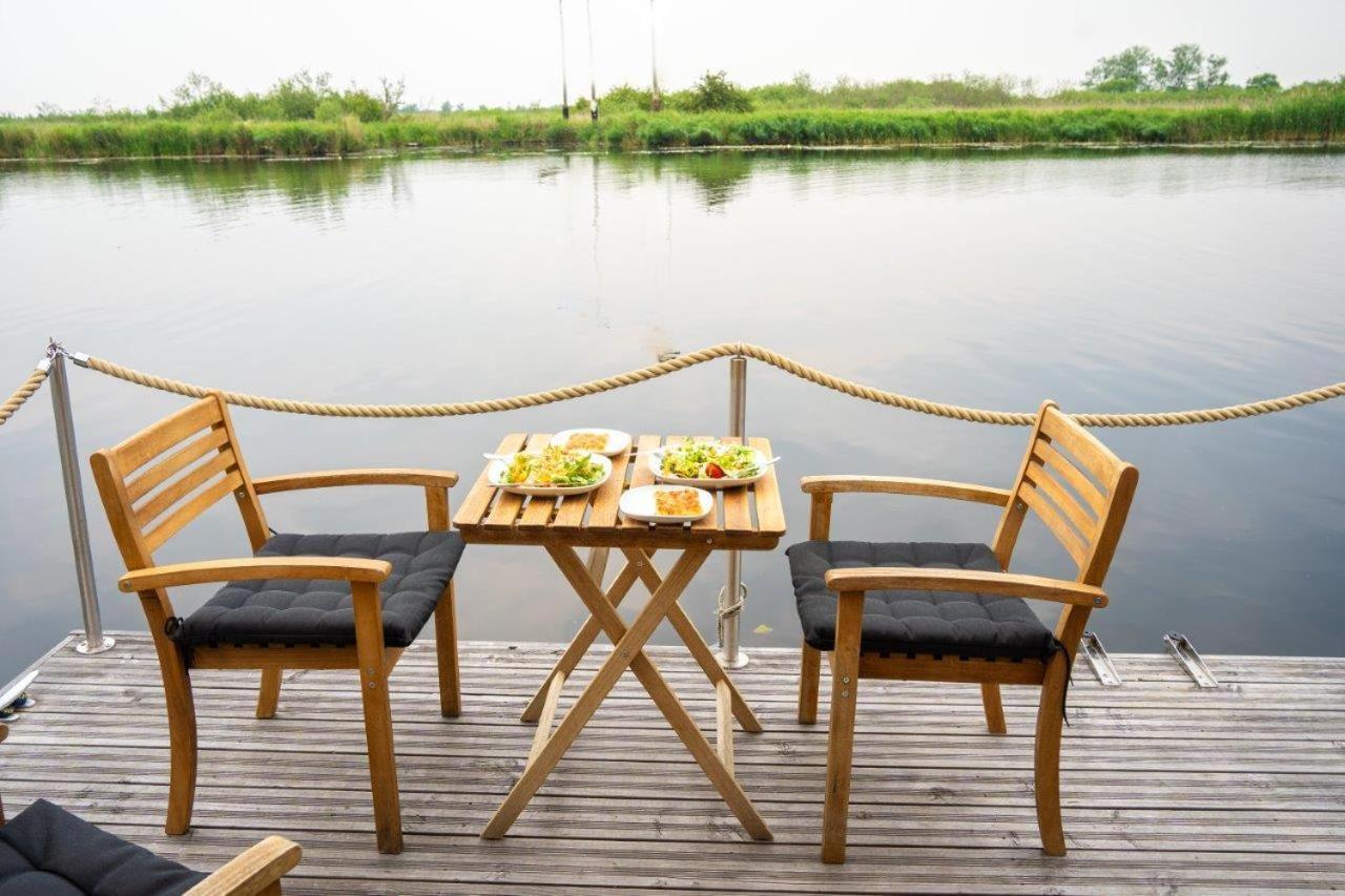 Schwimmpod An Der Peene